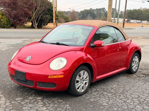 Used 2009 Volkswagen Beetle Convertible image 1