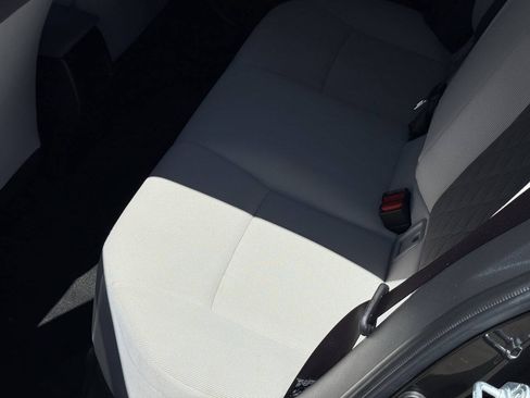 Used 2020 Toyota Corolla LE w/ Carpet Mat Package (TMS) FWD image 20