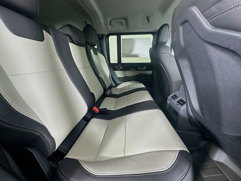 New 2025 INEOS Grenadier Fieldmaster Edition image 47