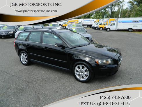 Used 2006 Volvo V50 2.4i FWD image 1
