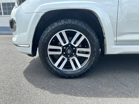 Used 2021 Toyota 4Runner Limited AWD/4WD image 11