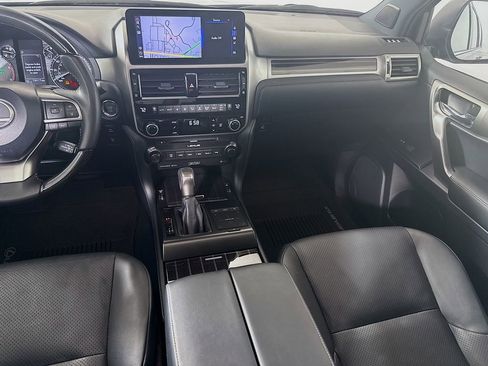 Used 2023 Lexus GX 460 Luxury w/ Sport Design Package AWD/4WD image 25