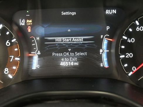 Used 2025 Jeep Compass Limited image 31