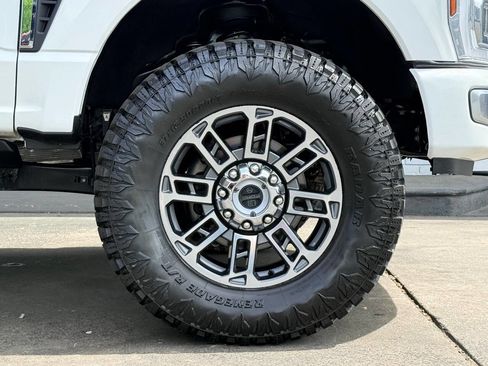 Used 2024 Ford F250 Limited w/ FX4 Off-Road Package image 14