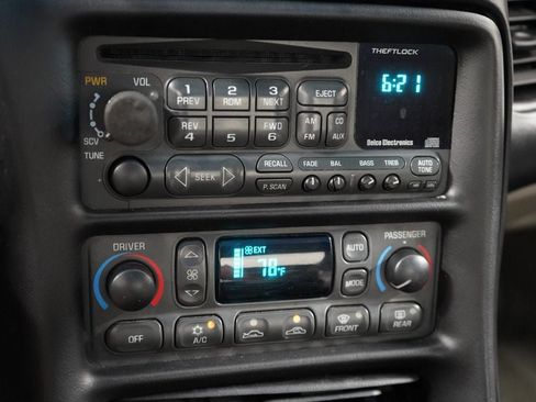 Used 2000 Chevrolet Corvette Coupe RWD image 14