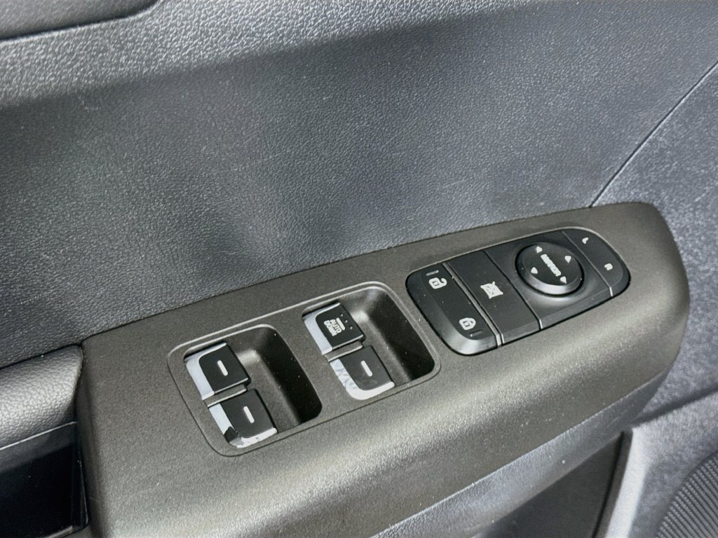 Used 2019 Kia Sportage LX AWD/4WD image 18