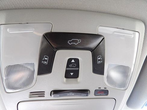 Used 2020 Toyota Sienna XLE FWD image 23