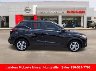 Used 2025 Nissan Kicks Play S FWD video 2