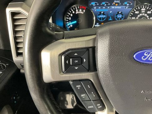 Used 2019 Ford F150 Platinum w/ Equipment Group 701A Luxury AWD/4WD image 24