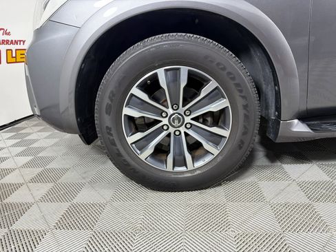 Used 2019 Nissan Armada SL w/ Premium Package image 10