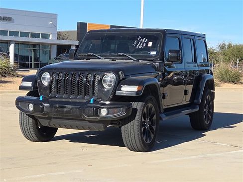 Used 2021 Jeep Wrangler Unlimited Sahara image 8