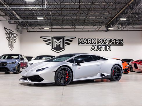 Used 2017 Lamborghini Huracan LP 610-4 AWD/4WD image 1