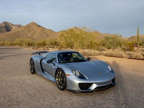 Used 2015 Porsche 918 Spyder AWD/4WD image 20