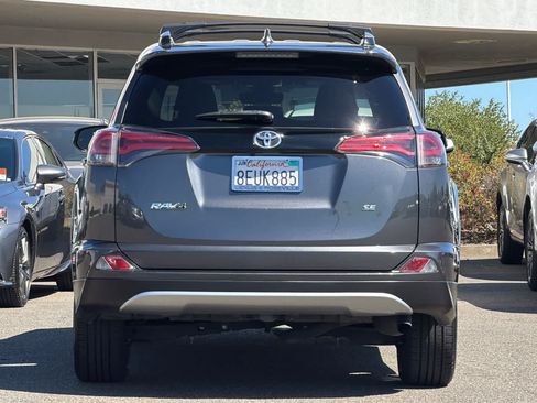 Used 2018 Toyota RAV4 SE w/ Power Extra Value Package FWD image 8
