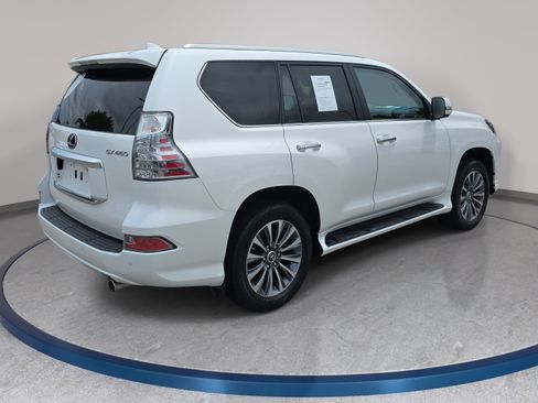 Used 2022 Lexus GX 460 Luxury w/ Accessory Package AWD/4WD image 5