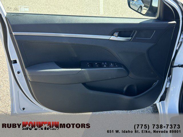 Used 2019 Hyundai Elantra SE w/ Cargo Package FWD image 9