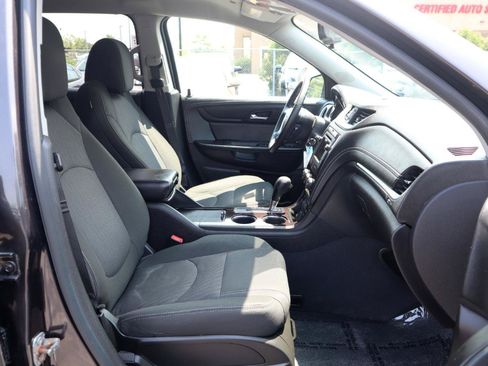 Used 2016 Chevrolet Traverse LT w/ Style and Technology Package AWD/4WD image 9