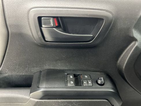 Used 2021 Toyota Tacoma SR w/ SX Package AWD/4WD image 10