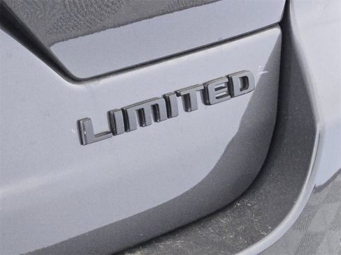 New 2025 Jeep Grand Cherokee Limited image 13