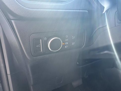 Used 2025 Ford Escape Active image 19