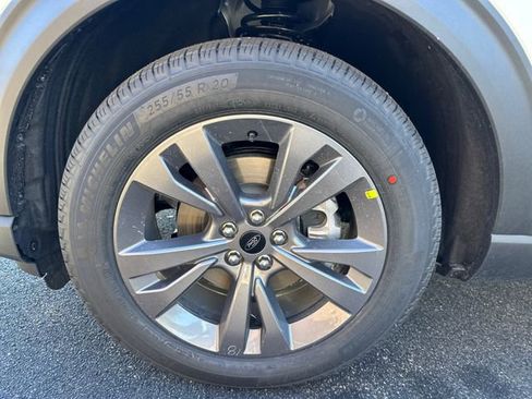 New 2026 Ford Explorer Active w/ Active Comfort Package image 15