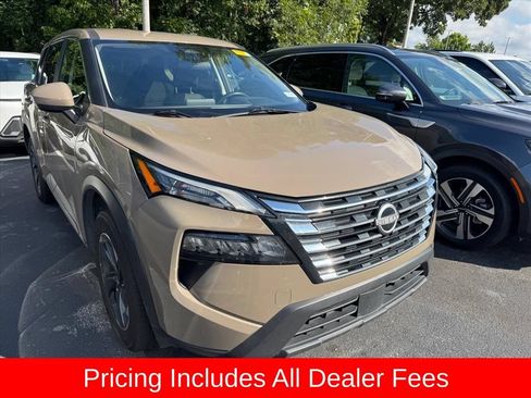 Used 2025 Nissan Rogue SV FWD image 1