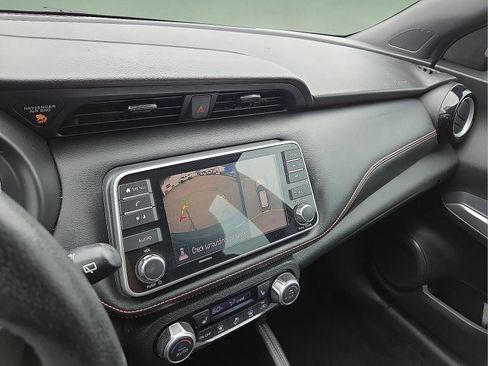 Used 2019 Nissan Kicks SR w/ SR Premium Package image 17