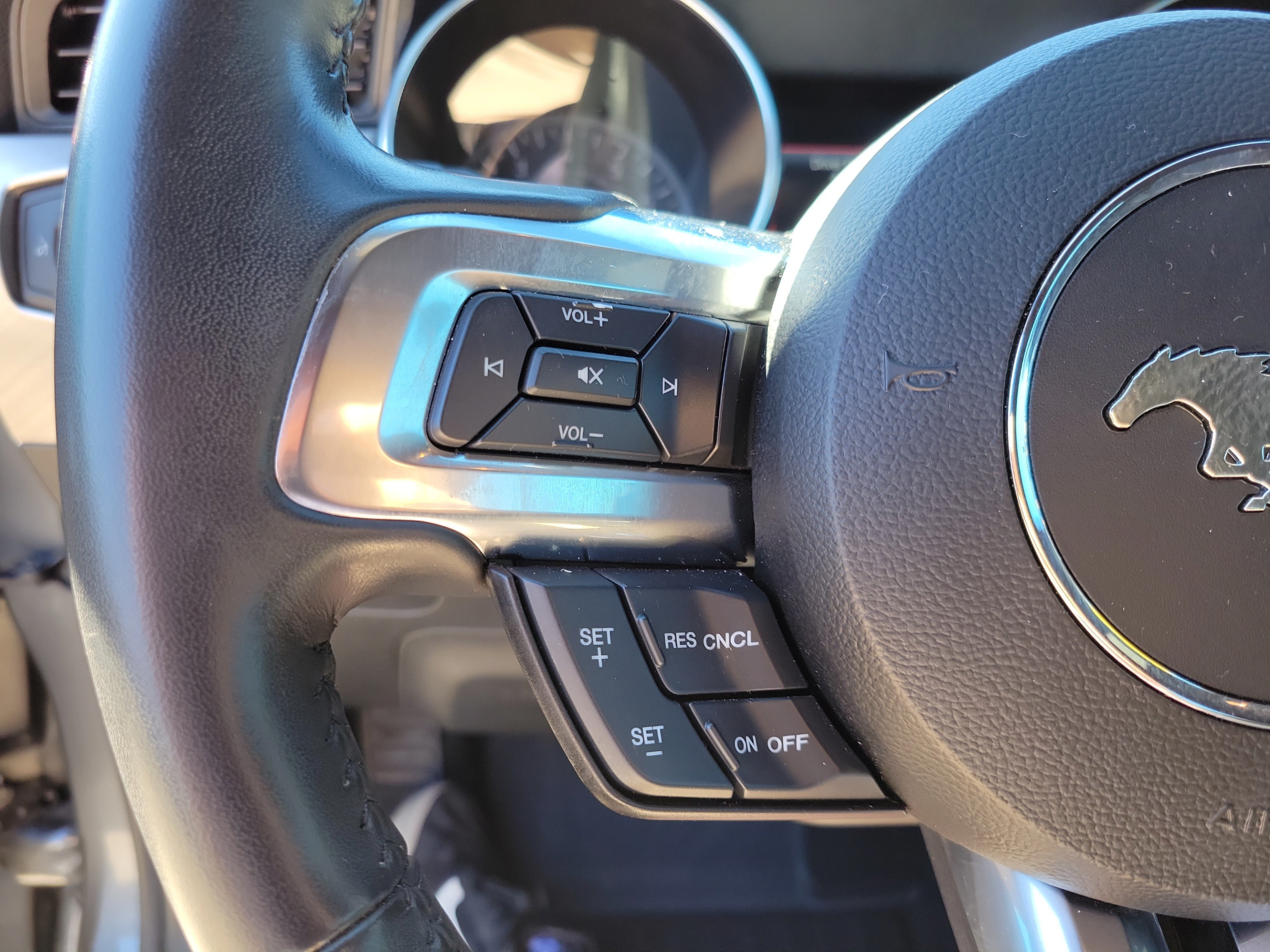 Used 2022 Ford Mustang Premium RWD image 12