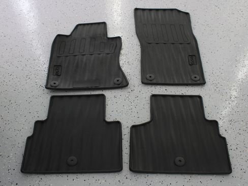 Used 2023 INFINITI Q50 Luxe w/ Cargo Package image 87