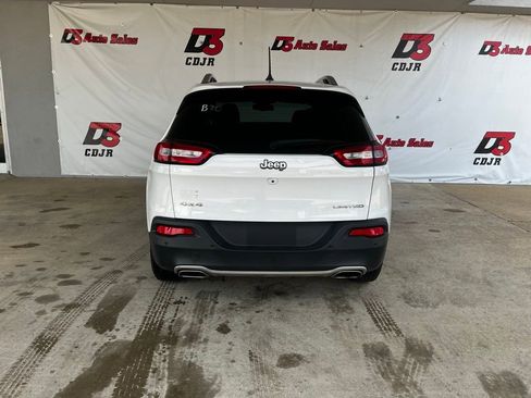 Used 2018 Jeep Cherokee Limited image 9