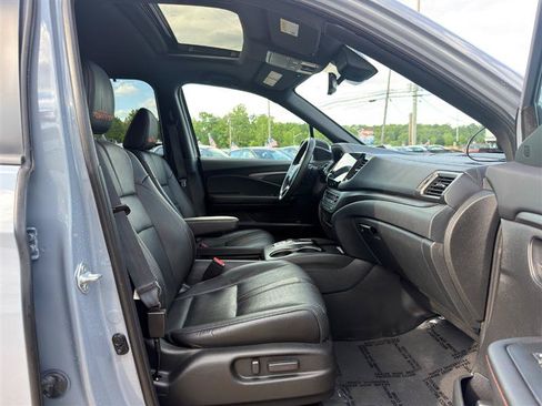 Used 2023 Honda Passport TrailSport image 25