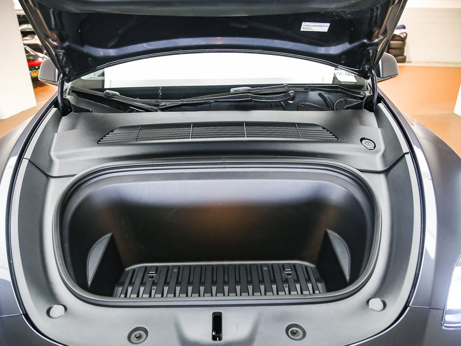 Used 2024 Tesla Model Y Performance AWD/4WD image 28