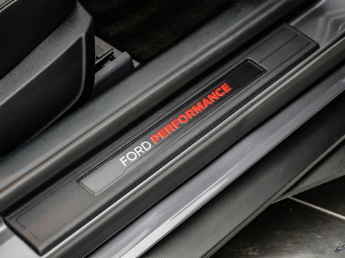Used 2021 Ford Mustang Shelby GT500 w/ Carbon Fiber Track Pack RWD image 64