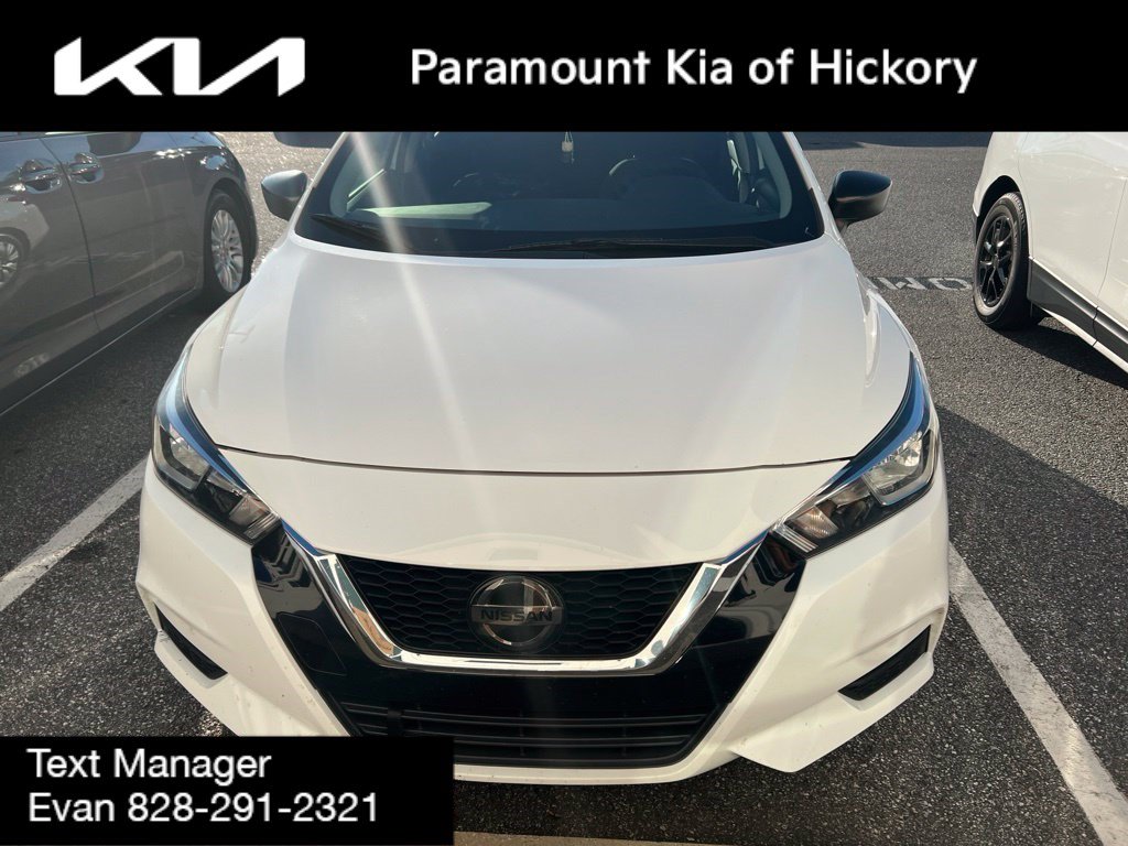 Used 2020 Nissan Versa S FWD image 4