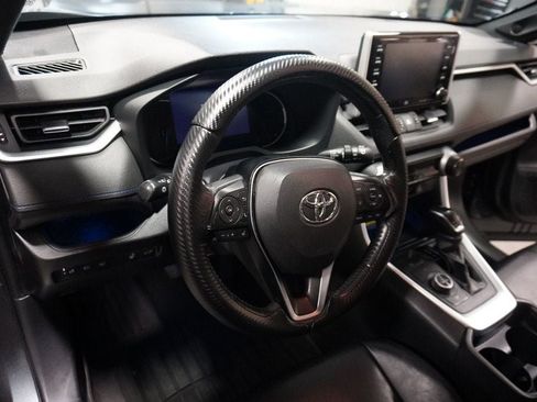 Used 2020 Toyota RAV4 XSE AWD/4WD image 10