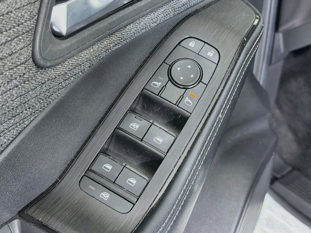 Used 2023 Nissan Rogue SV FWD image 21