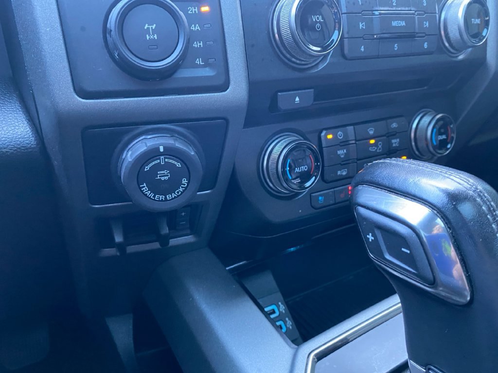 Used 2018 Ford F150 Raptor w/ Equipment Group 802A Luxury AWD/4WD image 43