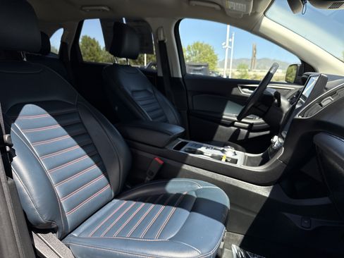 Certified 2022 Ford Edge SEL w/ Sport Appearance Package AWD/4WD image 28