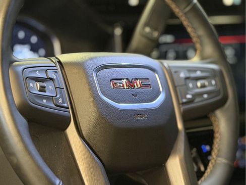 Used 2024 GMC Sierra 2500 AT4 w/ AT4 Preferred Package AWD/4WD image 28