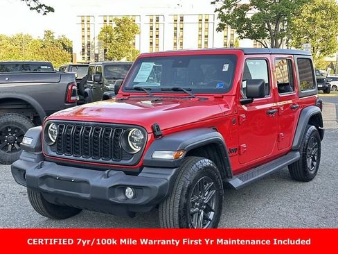 Used 2024 Jeep Wrangler Unlimited Sport AWD/4WD image 6