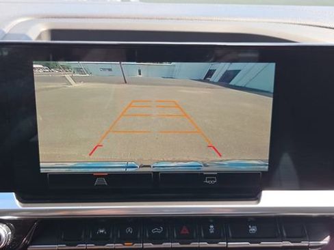 Used 2024 GMC Sierra 1500 Elevation image 41