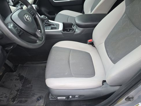 Used 2024 Toyota RAV4 XLE image 22