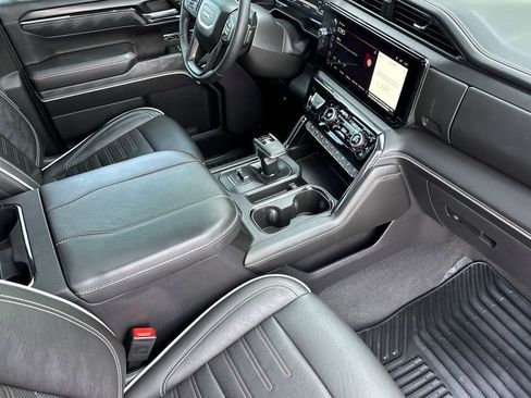 Used 2023 GMC Sierra 1500 AT4X image 15
