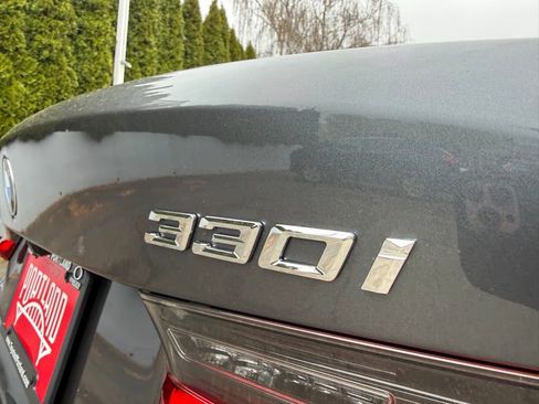 Used 2020 BMW 330i xDrive Sedan w/ Driving Assistance Package image 8