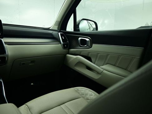 Certified 2023 Kia Sorento SX image 13