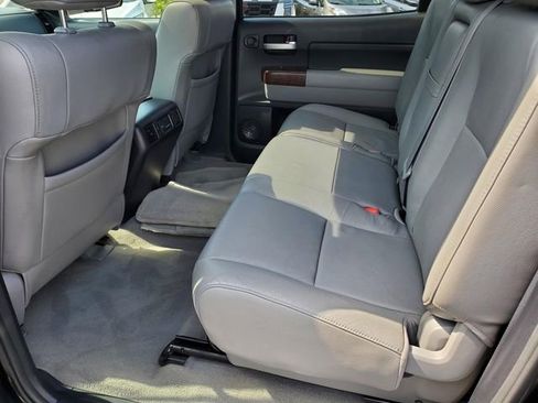Used 2010 Toyota Tundra Limited AWD/4WD image 10