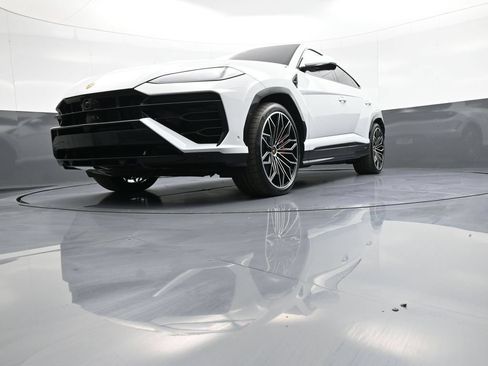 Used 2025 Lamborghini Urus SE AWD/4WD image 33