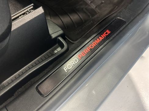 Used 2022 Ford Edge ST image 39