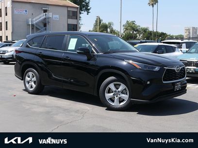 Used 2024 Toyota Highlander LE