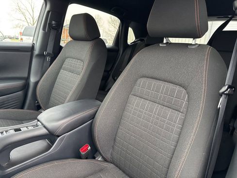 Used 2025 Honda HR-V Sport image 28